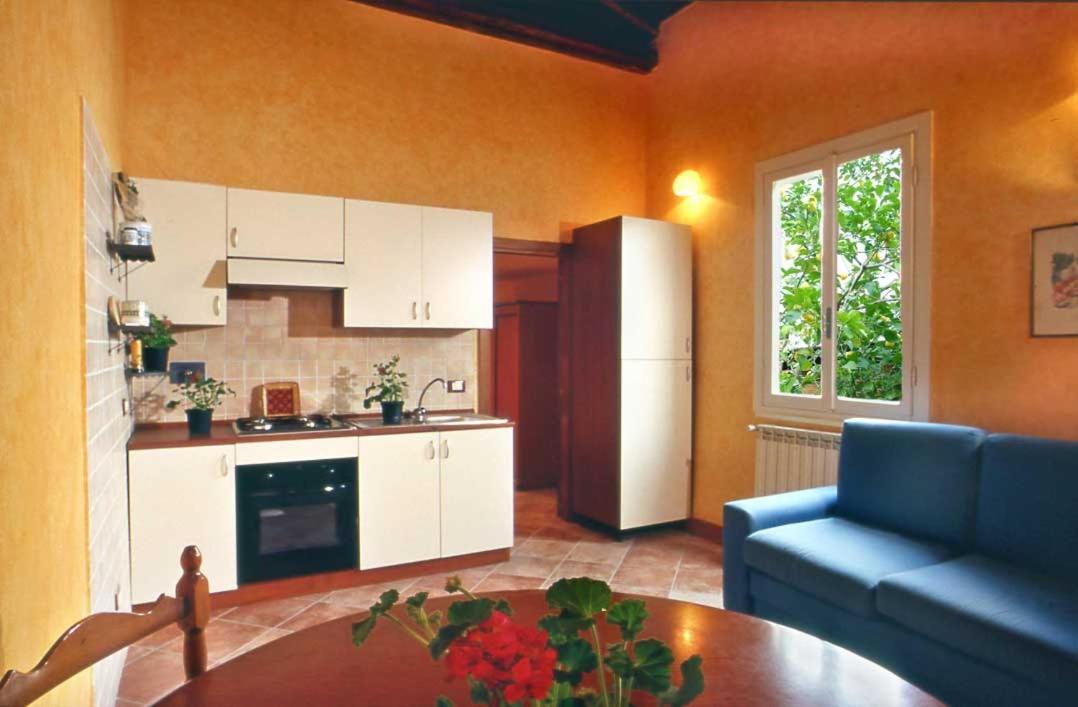 Vatican Low Cost Apartment Rome Bagian luar foto