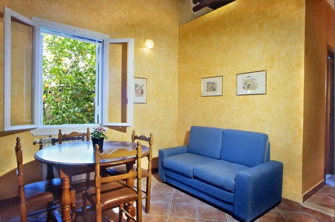 Vatican Low Cost Apartment Rome Bagian luar foto